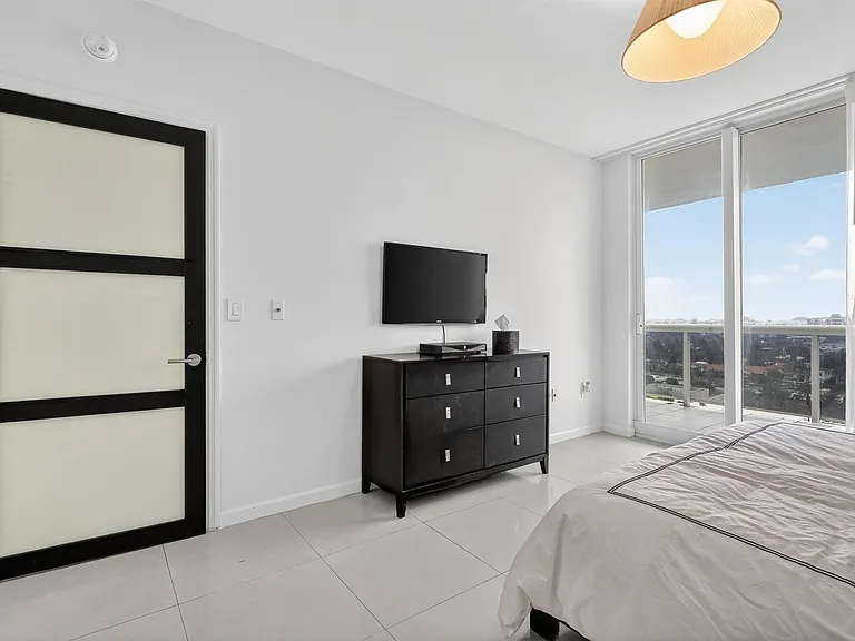 9595 Collins Ave #N-8F — Photo 29