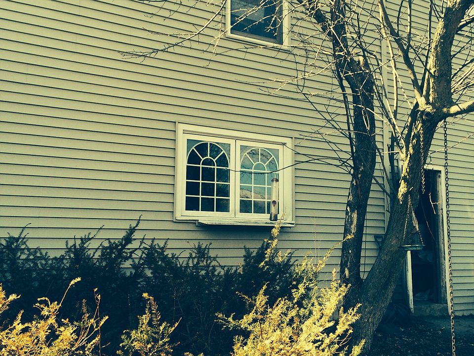 1st image of 50 W High St