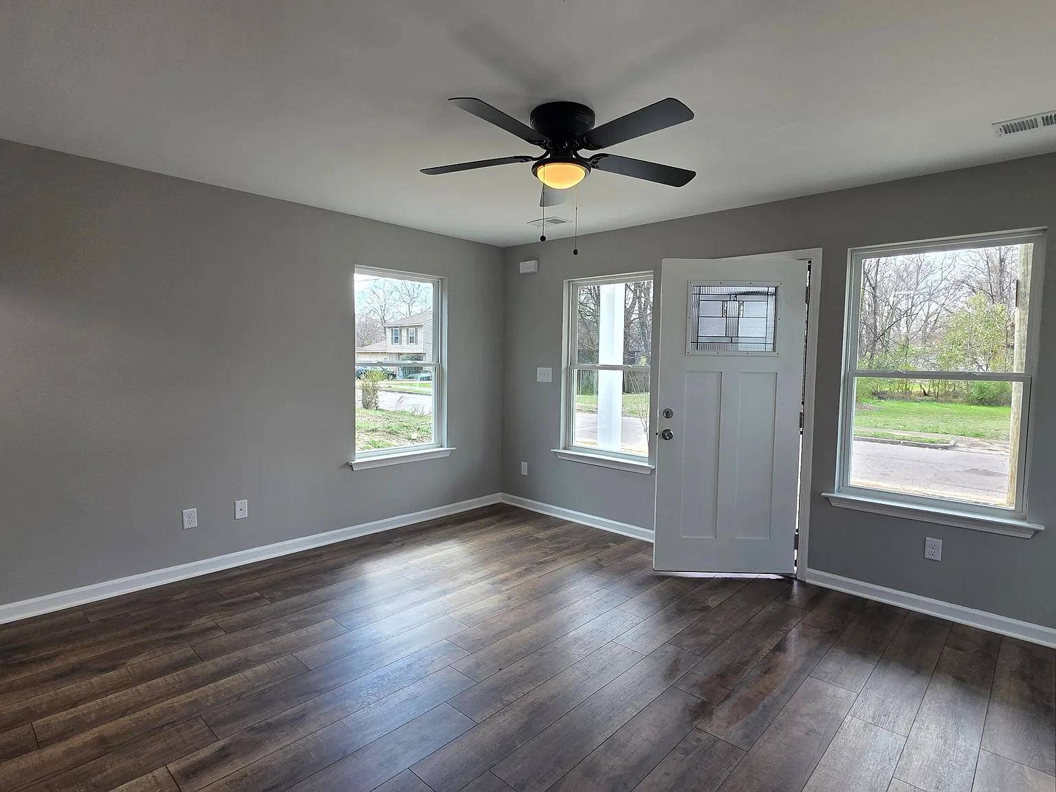 Newly Renovated 3-Bed Home with Primary Suite on Main Level — Photo 3
