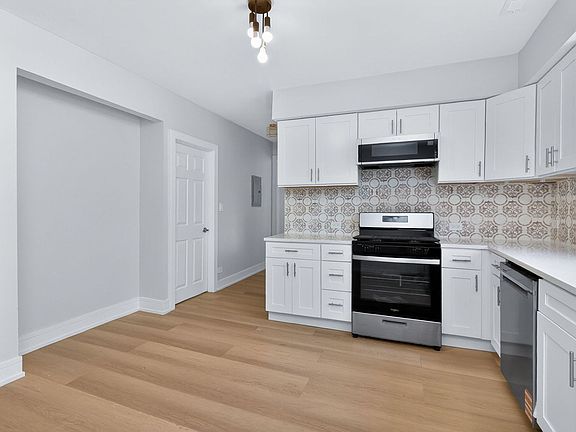 3rd image of 5400 W 23rd St