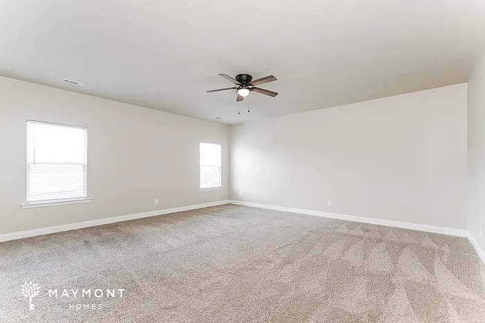 220 Pebble Ln — Photo 9