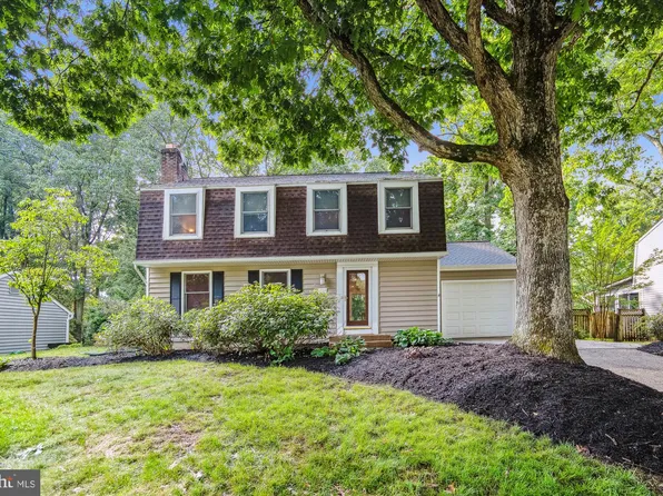 555 Bay Green Dr, Arnold, MD 21012