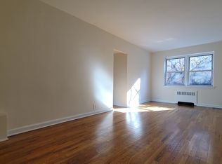 1378 Lexington Ave #2E, New York, NY 10128