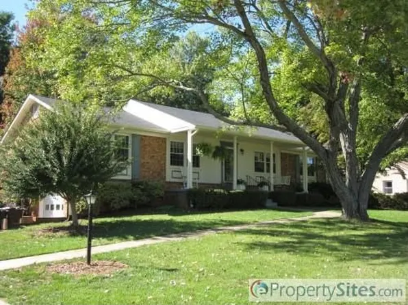 1407 Fleming Rd, Greensboro, NC 27410