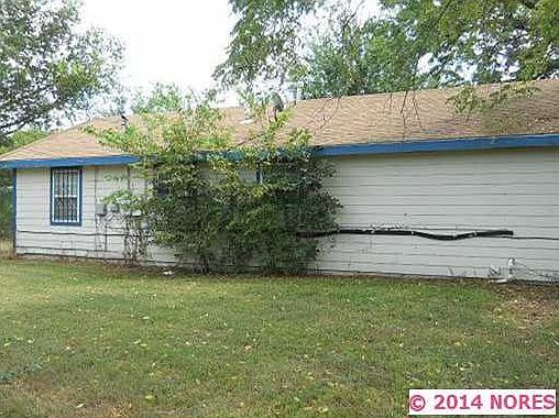 3rd image of 4122 N Evanston Pl