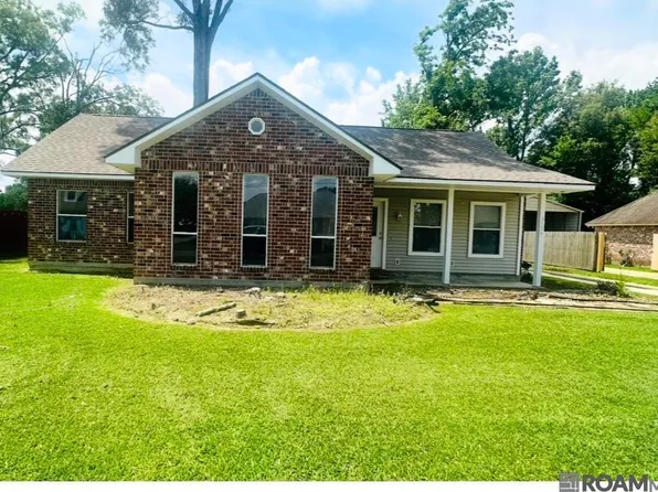 3526 Redbud St, Zachary, LA 70791