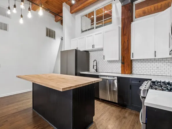 525 W Superior St, Chicago, IL