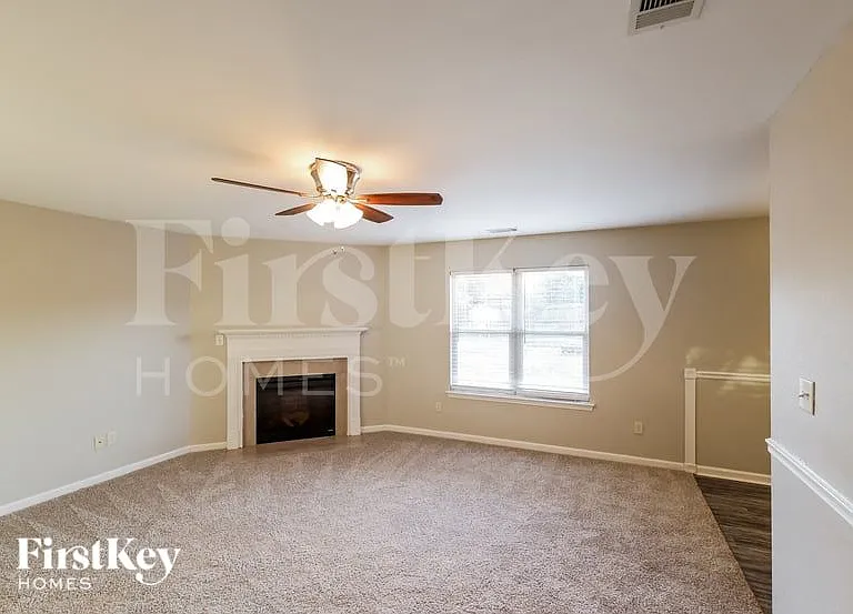 3630 Wind Ridge Ln — Photo 4