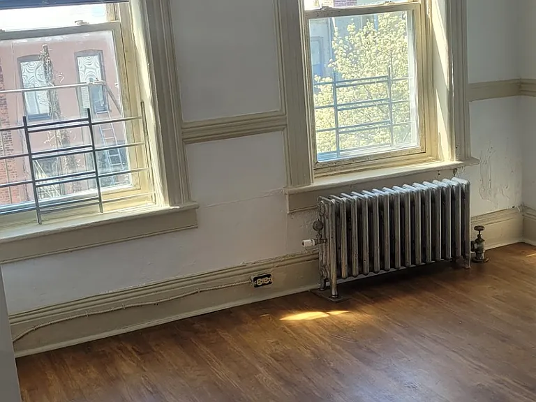 360 54th St #3A — Photo 7