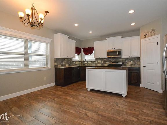 5th image of 357 Mill Creek Dr