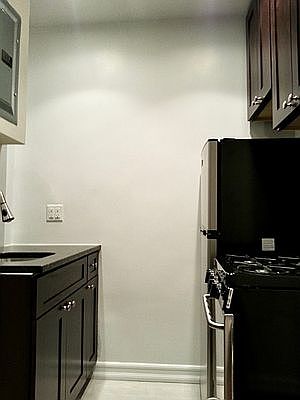 3rd image of 121 E 90th St APT 2A