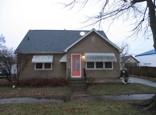 408 4th St, Durant, IA 52747