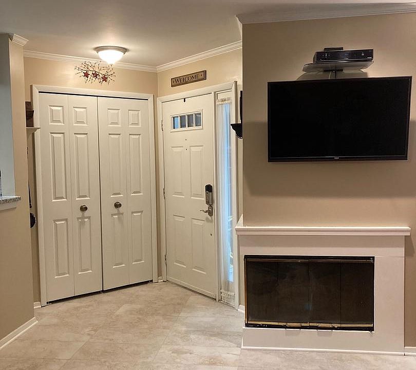 2nd image of 7950 Mayfair Cir #O