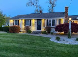 153 Merritt Ave, Tiverton, RI 02878