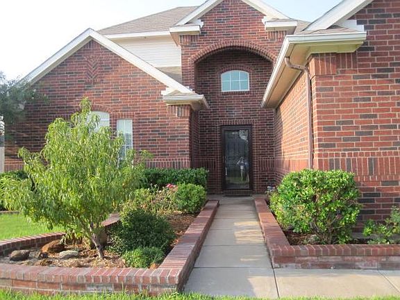 3rd image of 1040 Estates Dr