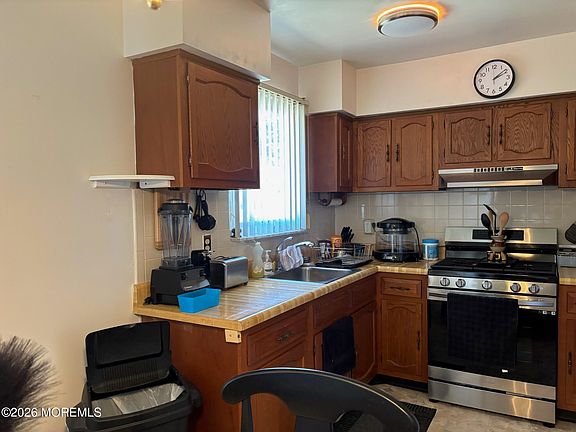 5th image of 5 Ardmore Street #B