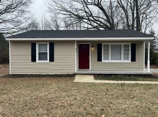 235 Oakhurst St, Kernersville, NC 27284