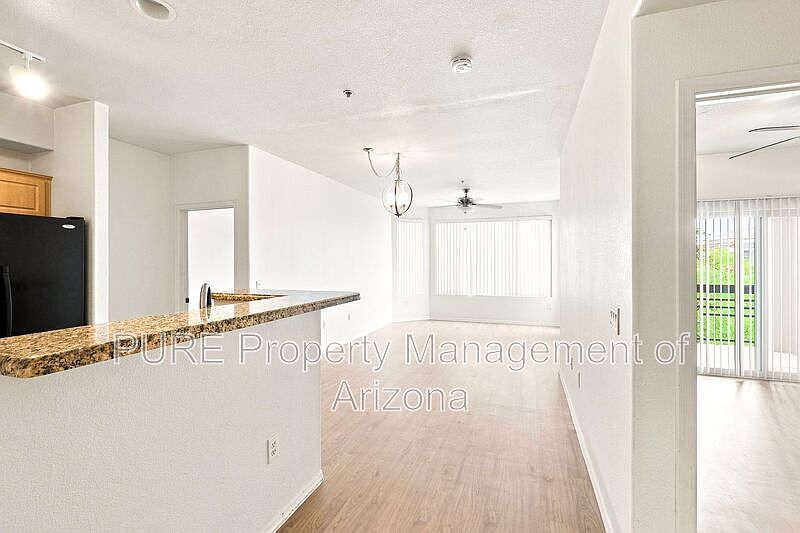 1st image of 420 W 1st St Unit 321