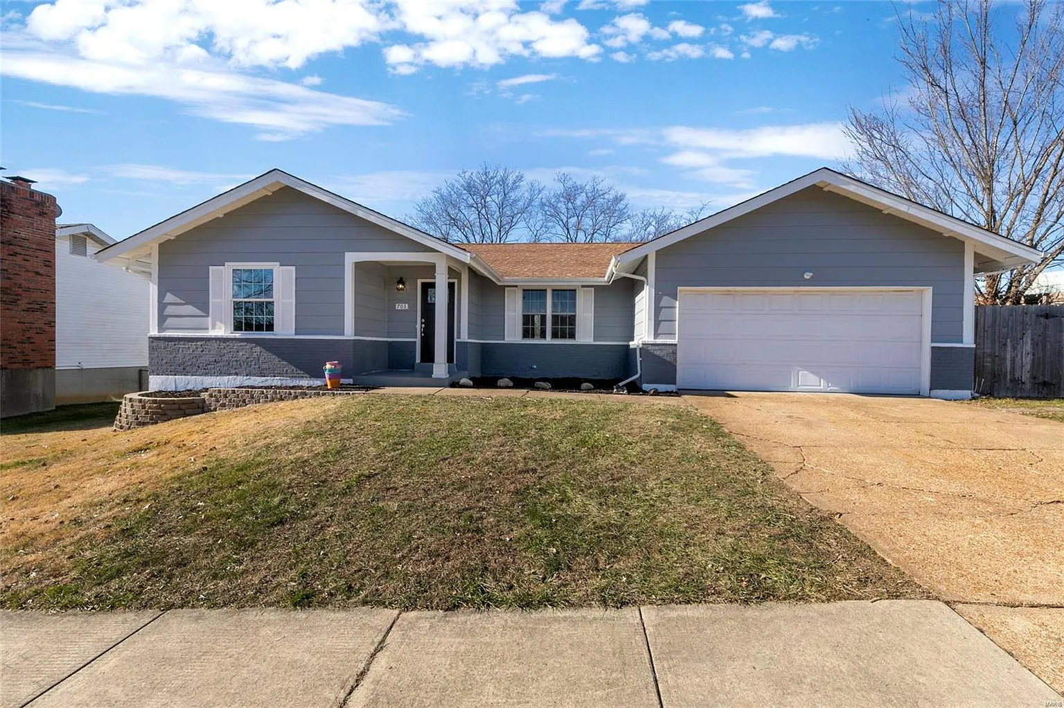 703 Wagon Ridge Dr photo 1