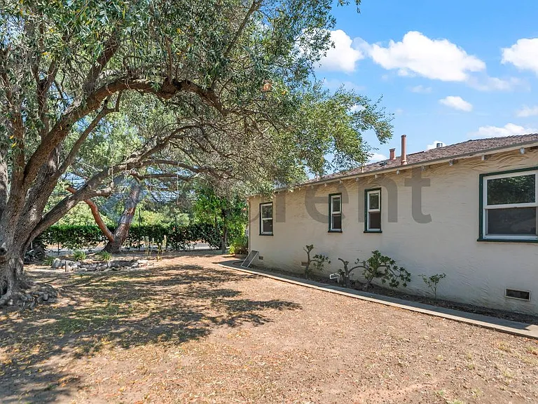 14331 Capri Dr — Photo 29