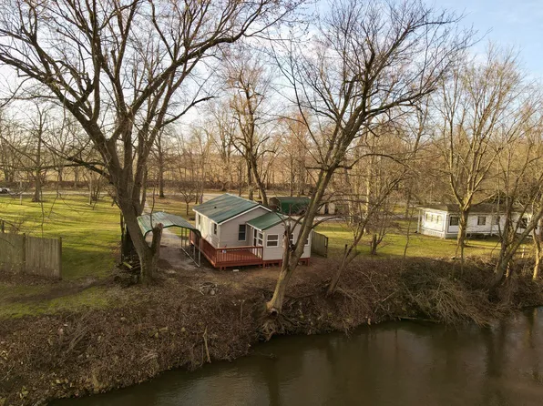 6742 Ramsey Rd, Hebron, IN 46341