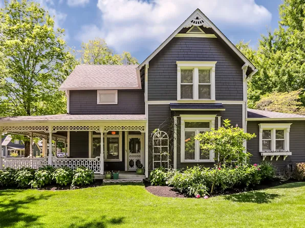 420 W Pine St, Zionsville, IN 46077
