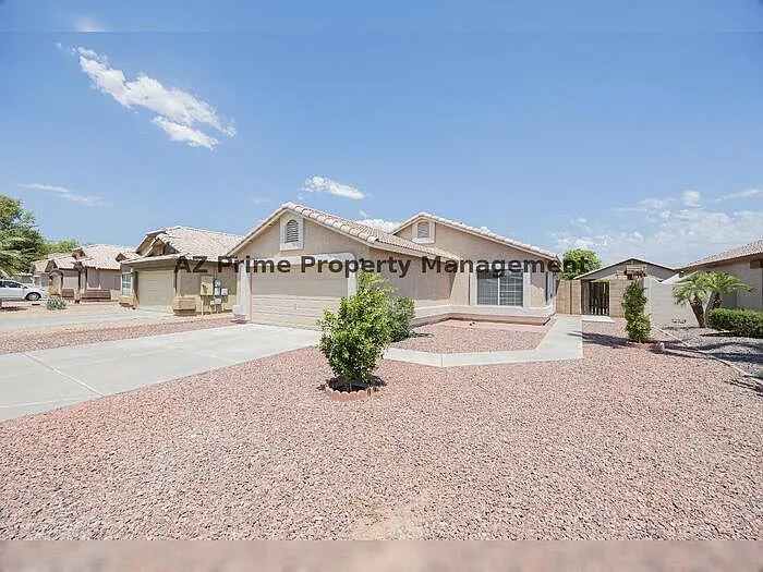 13344 W Desert Ln — Photo 1