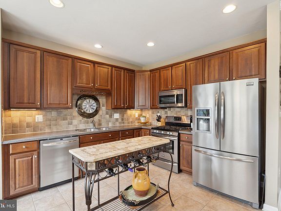 4th image of 101 Carnoustie Ln