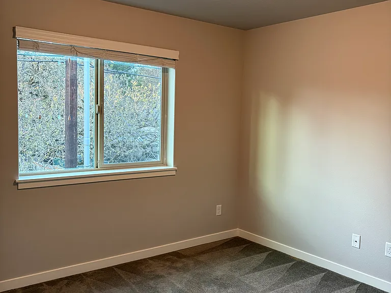 1400 NE 72nd Way — Photo 10