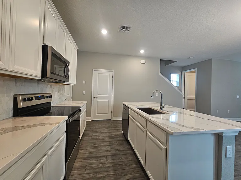 14371 Braemar St — Photo 6