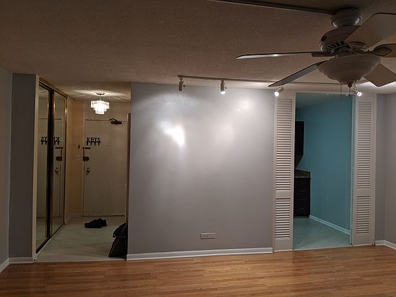 4th image of 5455 N Sheridan Rd APT 2006
