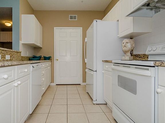 4th image of 239 Longview Ave #12115