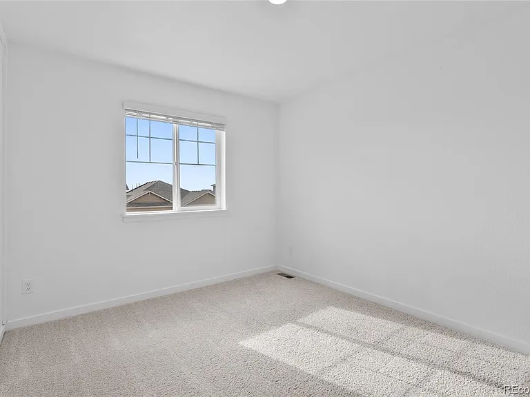 140 Race St — Photo 9