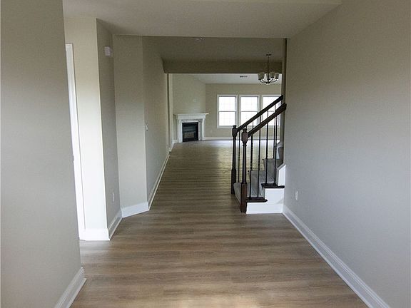 3rd image of 108 Harrowgate Ln