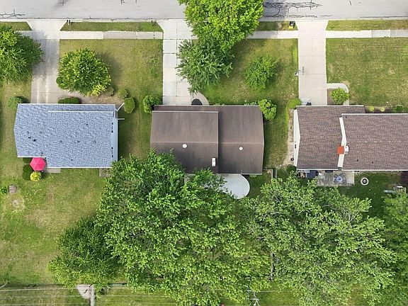 3rd image of 3532 Delray Dr