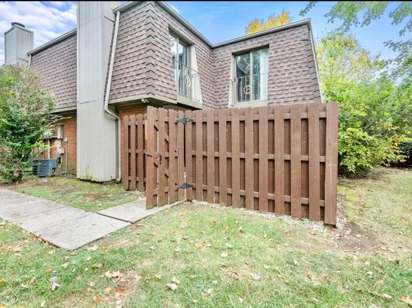 433 Darby Creek Rd APT D, Lexington, KY 40509