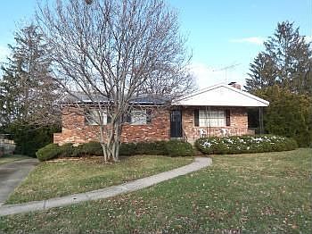 1st image of 2670 Geraldine Dr