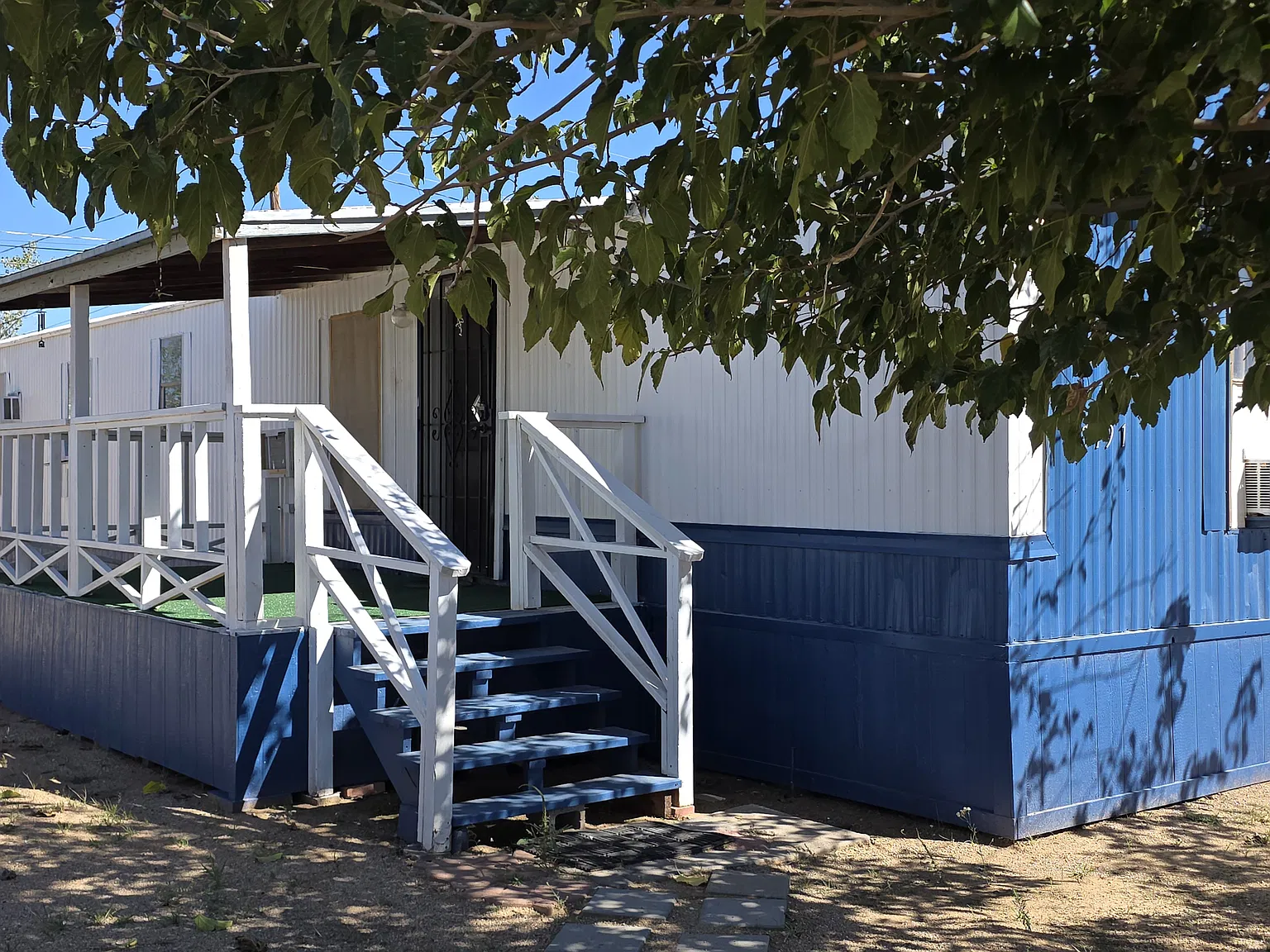 3 bed, 877 sqft, $1,195 — Photo 2