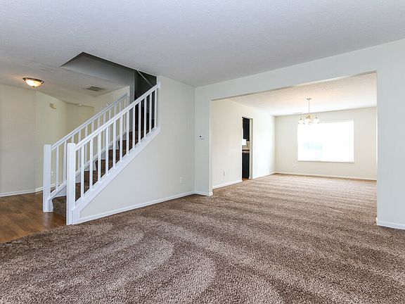 2nd image of 10783 Standish Pl