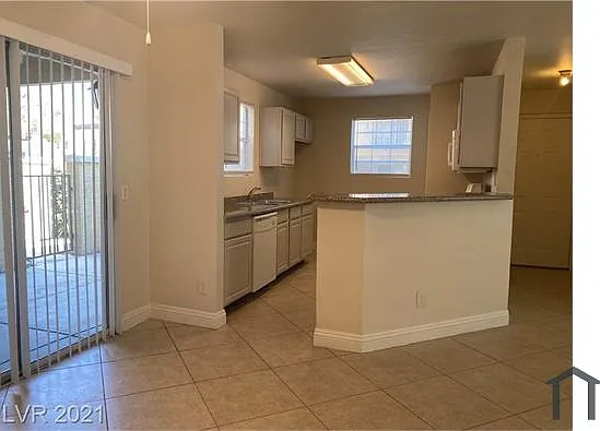 2801 N Rainbow Blvd #137 — Photo 9