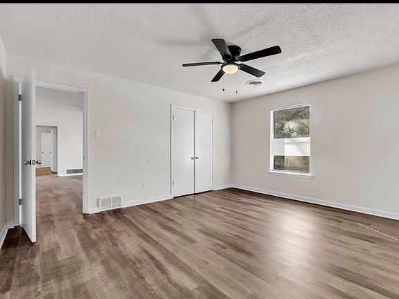 4th image of 2733 Woodland Hills Cv