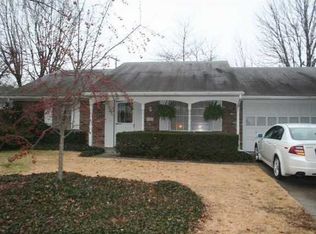 301 Indian Trl, Evansville, IN 47715