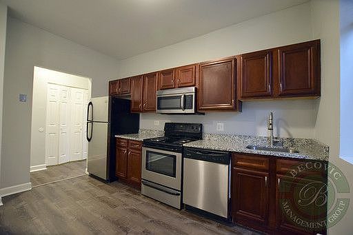 5th image of 3635 W Dickens Ave APT 1A