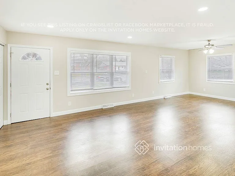 4240 Winedale Ln — Photo 5