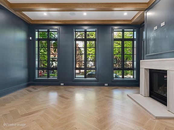 4th image of 1656 N Dayton St #1