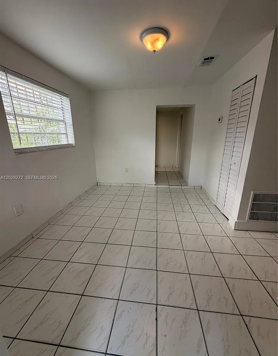 Melrose Heights 2nd Sec — Photo 2