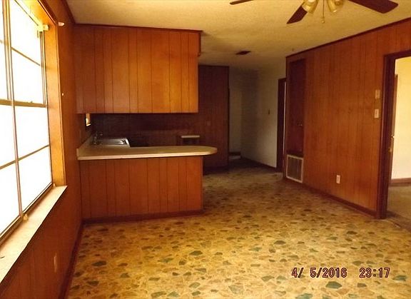 4th image of 511 Goldenrod Dr