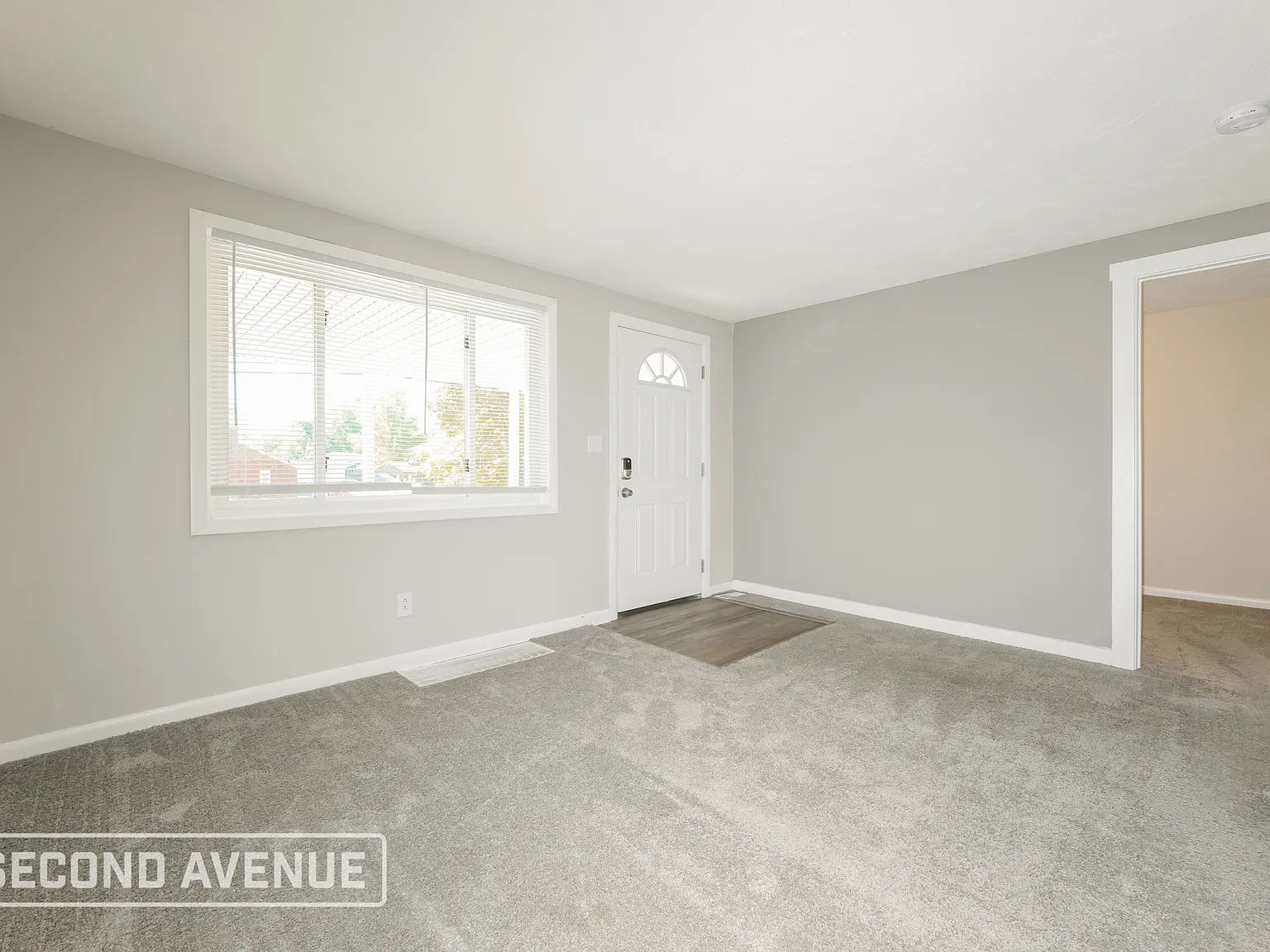3 bed, 1.0 bath, 958 sqft, $1,445 — Photo 3