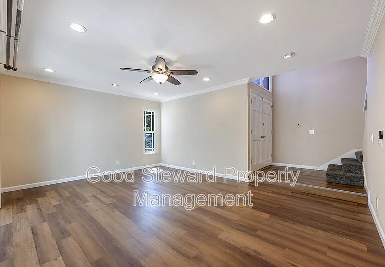207 Los Padres Ln — Photo 10