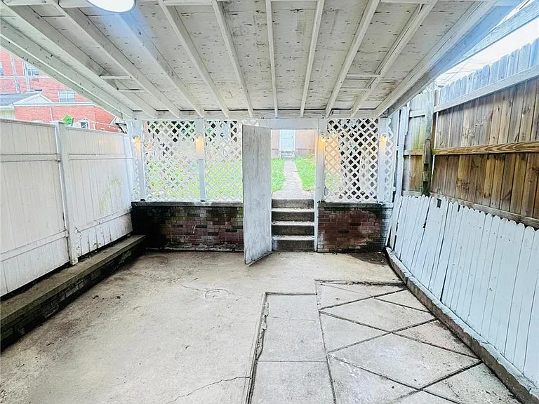 622 Cleveland St — Photo 27